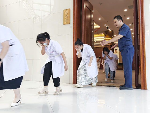 1750980799976929.jpg 2025065.jpg